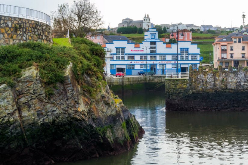 Castelo de Navia, Spain